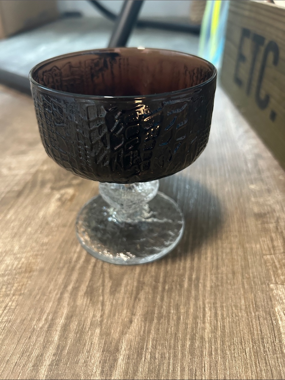 L’ittala MCMFinland textured brown 

Wine glasses )set of 6)
Dessert cups (6)